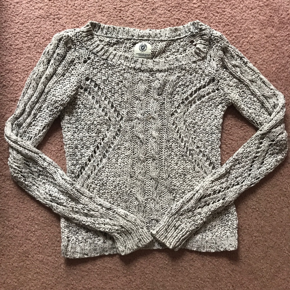 American Eagle Outfitters Grey Sweater!